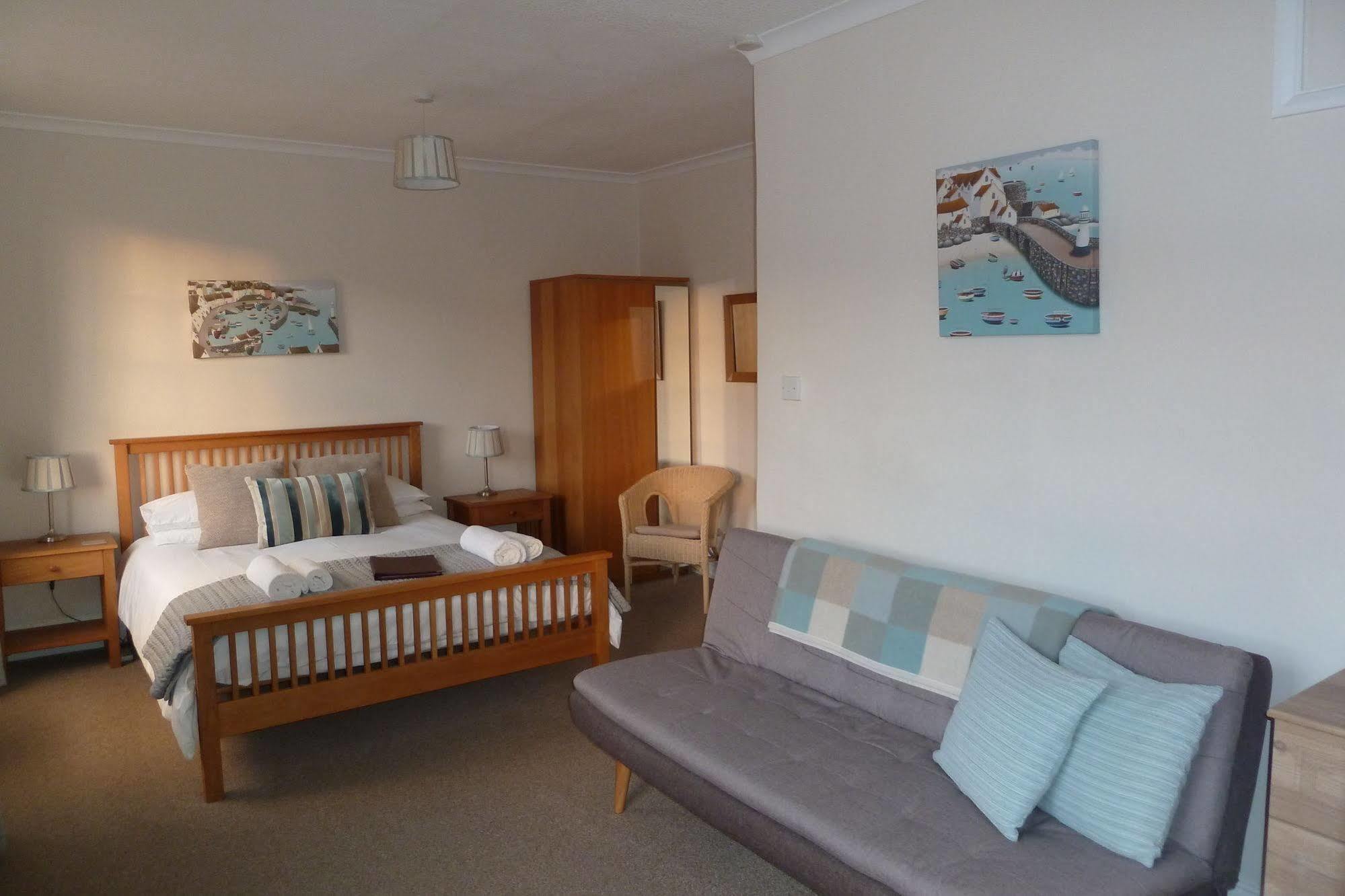 Bed and Breakfast Buckingham House Мевагисси Экстерьер фото